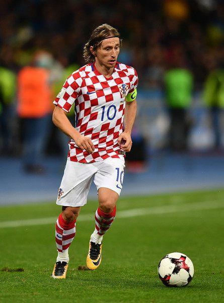 德天空：施洛特贝克因脚伤将缺席对阵卢森堡，有可能退出集训