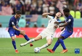 高薪核心拒改踢法！炮轰主帅复制C罗闹剧