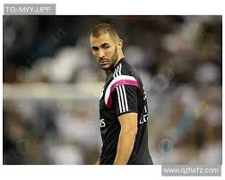 北京国安在2025年足协杯夺冠，五冠登顶，与上海海港同获亚冠资格，但亚冠表现惨淡，中超差距明显。